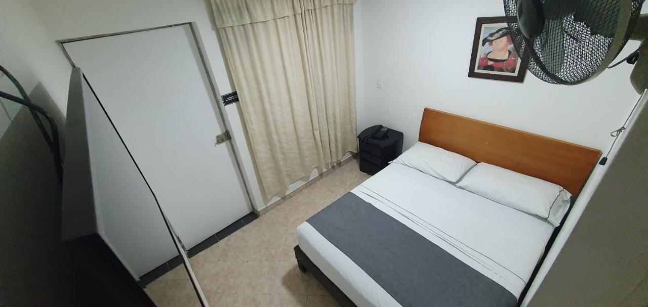 Hotel Gran Imperio Medellin Exterior photo